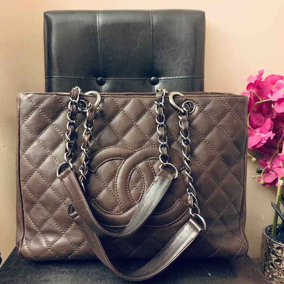 CHANEL Handbags - Super rare chocolate brown GST Lambskin